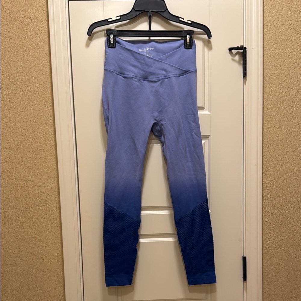 SHEFIT Periwinkle Ombre Seamless Leggings